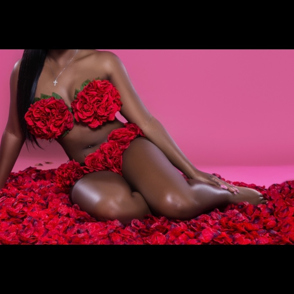 2 piece flower bra and flower bottoms